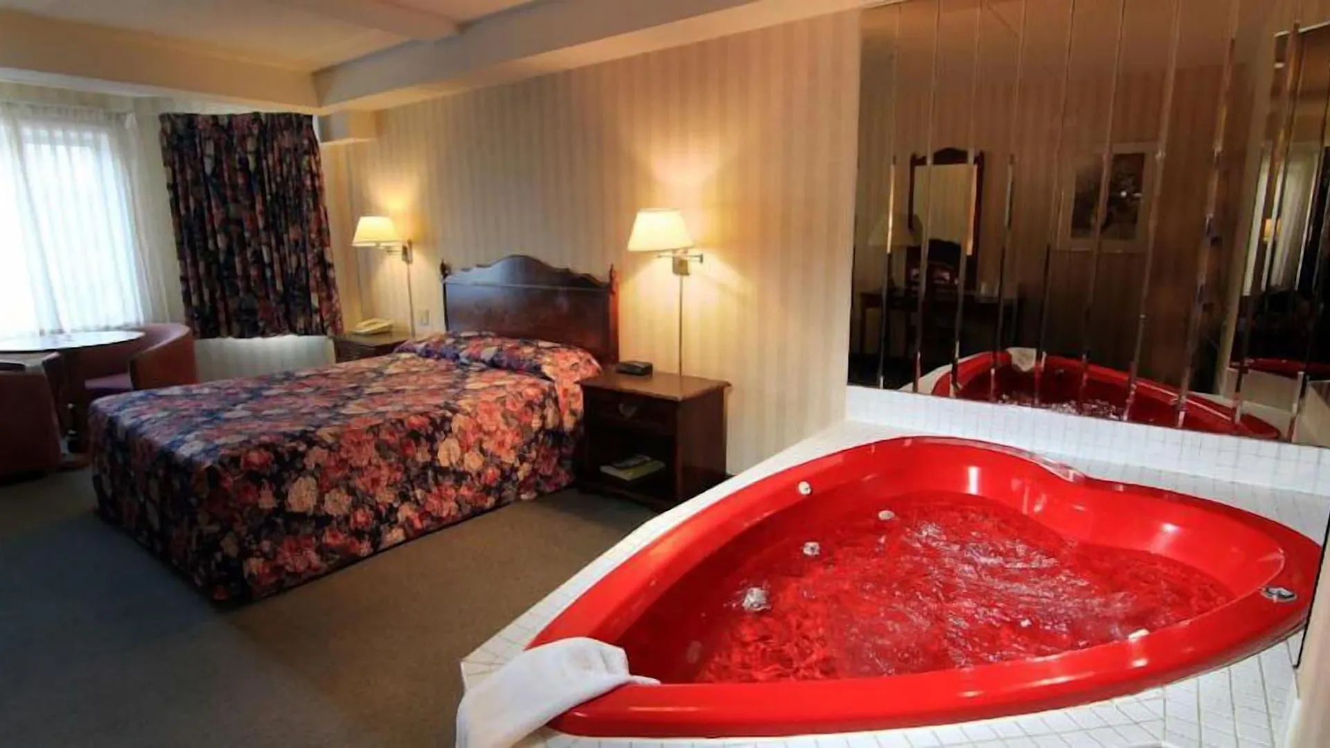 Travelodge By Wyndham Niagara Falls Lundys Lane